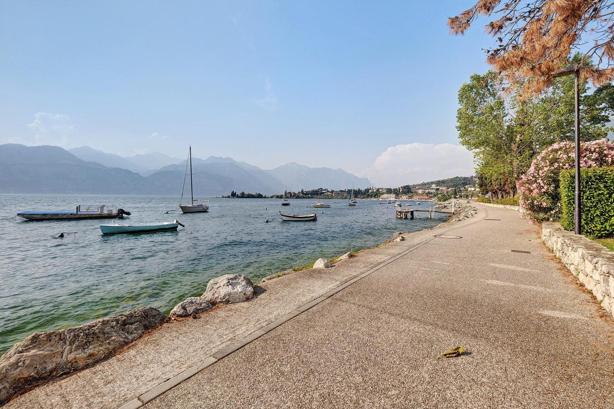 Apt Theo Val Di Sogno Garda Lake 말세진느 외부 사진